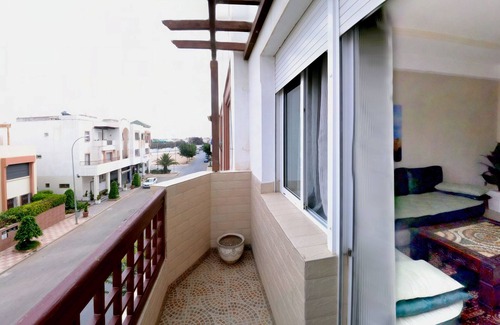 Haut Founty Apartamento | Amplio Apartamento de 100 m² cerca del Palacio Real y de la Playa