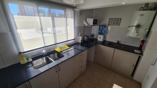 San Nicolás de los Arroyos Apartamento | Amplio Dpto centrico, 2 habitaciones para 4 personas