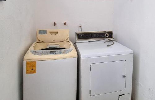 Guadalajara Municipality Casa | Amplio cuarto en casa