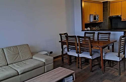 Valle Nevado Apartamento | Amplio departamento con vistas a la montaña, ¡Con ski-in y ski-out !