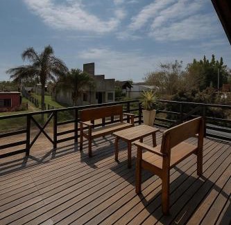 Miramar Apartamento | Amplio departamento con 2 habitaciones- Balcón hacia la pileta y estacionamiento