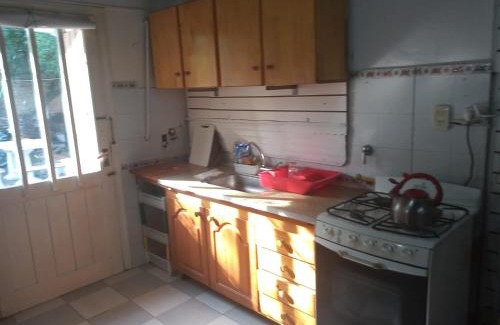 Mar Chiquita Casa | Amplio depto para 4 personas a 1 cuadra del mar