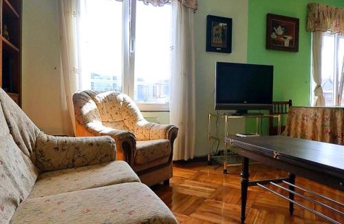 Aviles Apartamento | Amplio y céntrico apartamento en Avilés by beBalmy