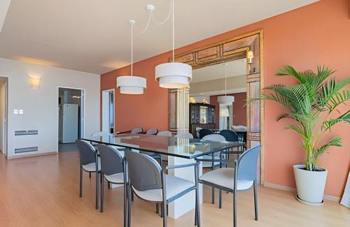 Recoleta Apartamento | Amplio y Céntrico en Av. Libertador Ideal Familias