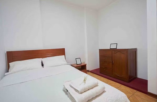 Monserrate Apartamento | Amplio y en Céntrica Urbanización, segundo piso