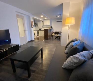 La Saidia Apartamento | AMPLIO Y LUMINOSO APART Cerca del CENTRO HISTORICO LM