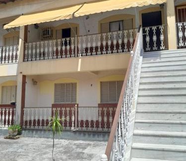 Araruama Apartamento | Amplo APT próximo a lagoa/centro