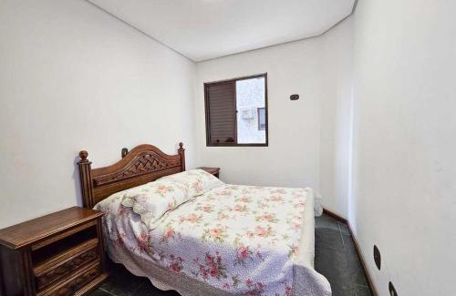 Pitangueiras Apartamento | Amplo Apto a 400m da Praia de Pitangueiras