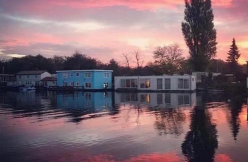 Amsterdam North Cama Y Desayuno | Amster Houseboat Bed without Breakfast