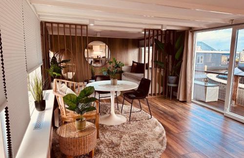 Municipality of Aalsmeer Apartamento | Amsterdam Boathouse