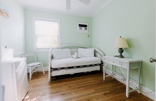 Historic Seaport Casa | Amsterdam's Curry Mansion Inn