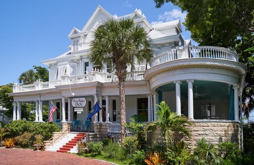 Historic Seaport Cama Y Desayuno | Amsterdam's Curry Mansion Inn