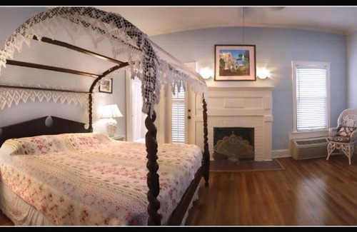 Historic Seaport Cama Y Desayuno | Amsterdam's Curry Mansion Inn