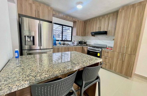 Llanos de Gurabo I Apartamento | Amueblado Miralles