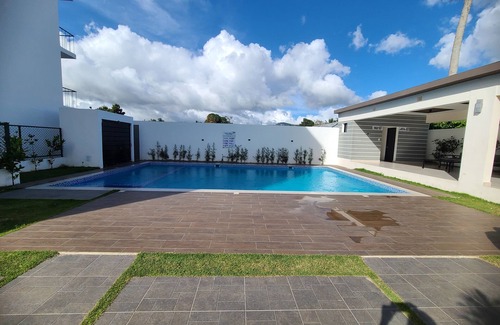 Llanos de Gurabo I Apartamento | Amueblado Miralles