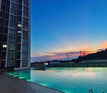 Kuantan Apartamento | Amyra Suite Kuantan