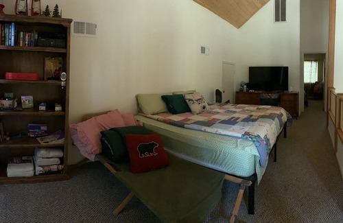 Shaver Lake Cabina | Tarifas bajas y una aventura a la vuelta de cada esquina en Ockenden Ranch