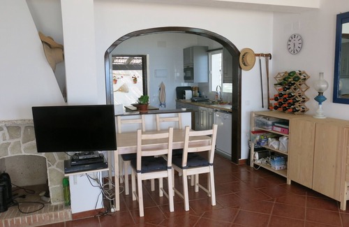 Los Caños de Meca Villa | "Capitán Lucas", una villa en un gran jardín en la primera línea de la playa