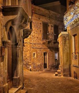 Bronte Apartamento | An alcove at the foot of Mount Etna