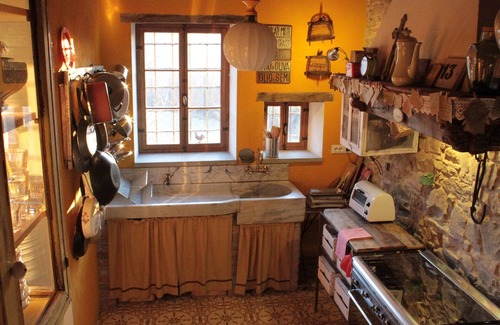 Palagano Cabaña | An ancient stone dwelling in the heart of the Apennines