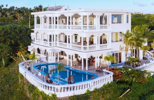 Cabrera Apartamento | An apartment style "casita" with kitchenette and 2 bed/bath.