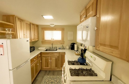 Buckfield Casa | Acogedora y limpia casa de vacaciones privada en el pintoresco pueblo de Nueva Inglaterra