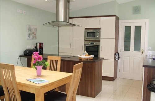 Dingle Chalet De Esquí | An Caladh Spáinneach
