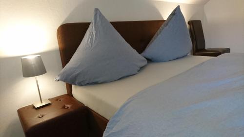 Immendingen Casa | An der grünen Donau - Ferienwohnung, Monteurwohnung, wir bieten keine Parkplätze, Verpflegung oder Tücher an, Parken NUR gegenüber auf der Straßenseite