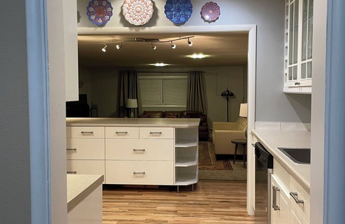 Cedar Hills Casa | An elegant and comfy Beaverton Home