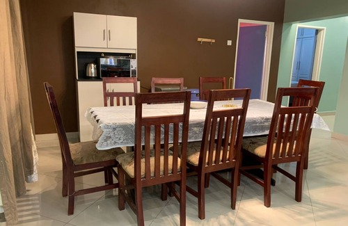 Gweru Casa | An elegant destination located in a quiet neighborhood