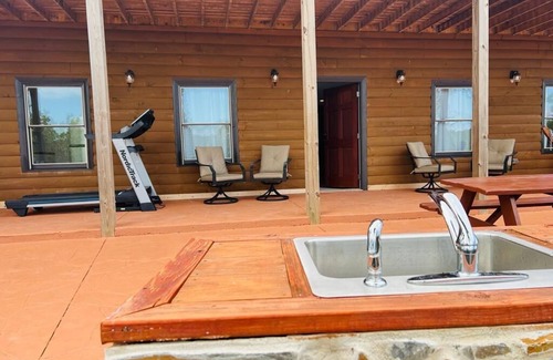 Valdese Casa | An entire place for family and friends, Pet-Friendly