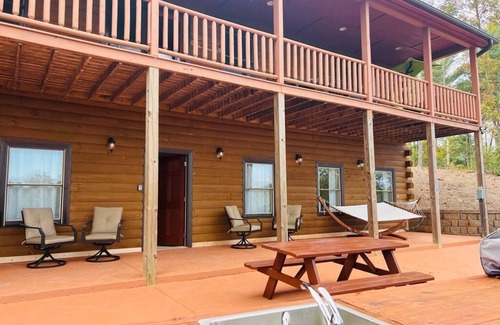 Valdese Casa | An entire place for family and friends, Pet-Friendly