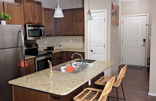 Harbor Town Condominio | An escape where daily bliss and peace is a natural part of the experience.