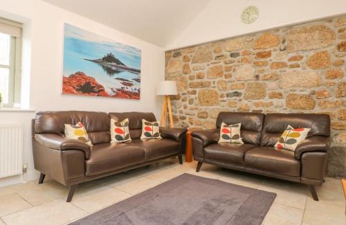 Crows-an-wra Casa | An Garth