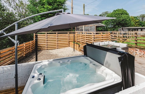 Dalry Cabaña | An ideal cottage for friends and family to enjoy a relaxing break.