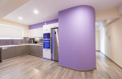 Glyfada Apartamento | An Impressive 2 bdr Apt in Glyfada