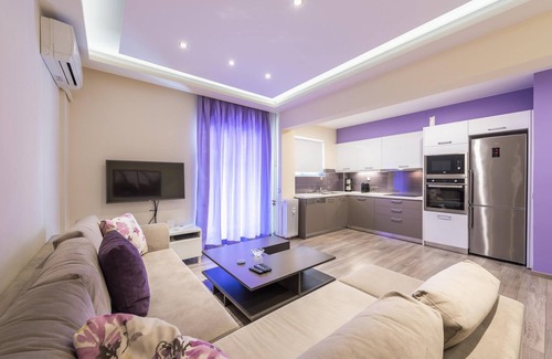 Glyfada Apartamento | An Impressive 2 bdr Apt in Glyfada