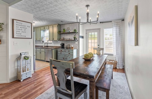 McDonough Casa | An Oasis Awaits You with Vineyard Views