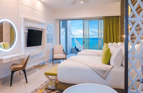 Punta Sam Complejo | An oceanview sanctuary, a fabulous suite with radiant exteriors
