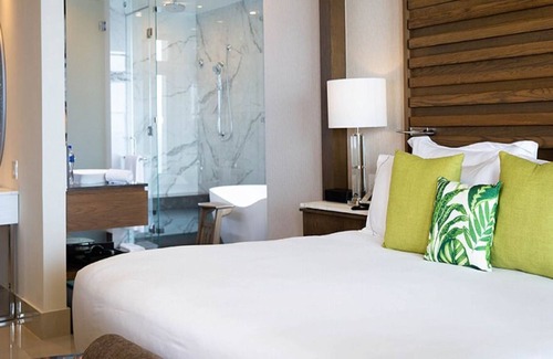 Punta Sam Complejo | An oceanview sanctuary, a fabulous suite with radiant exteriors
