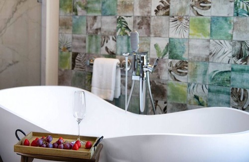 Punta Sam Complejo | An oceanview sanctuary, a fabulous suite with radiant exteriors