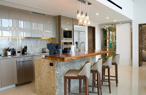 Punta Sam Complejo | An oceanview sanctuary, a fabulous suite with radiant exteriors