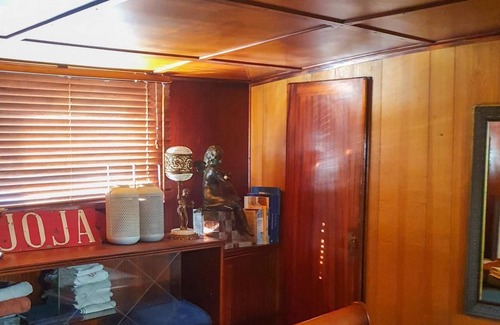 Bois Blancs Alquiler De Eote | Unusual night on a Barge Boat