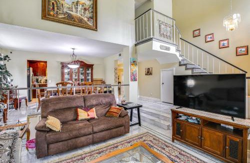 Anaheim Hills Casa | Anaheim Home with Pool, 14 Mi to Disneyland!