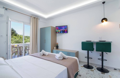 Notos Casa | Anais Luxury Living Green