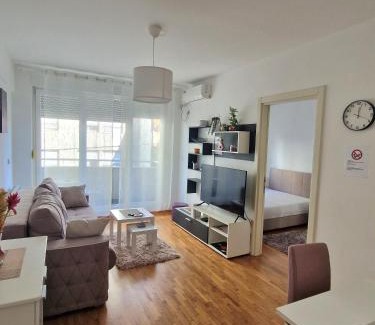 Zvezdara Apartamento | ANAMARIE Apartment, free parking, Belgrade, Center, SRB