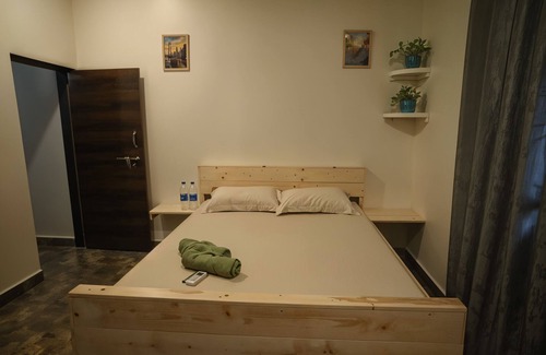Vasai Otro | Anand hillside Retreat 3BR Pool Villa by Homeyhuts