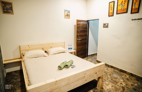 Vasai Otro | Anand hillside Retreat 3BR Pool Villa by Homeyhuts