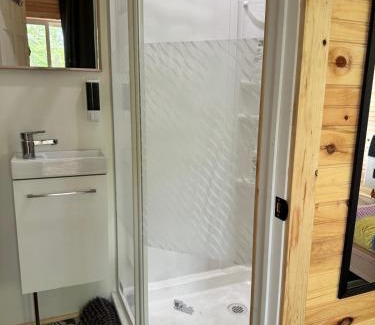 Pleasant Bay Apartamento | Ananda - Enchanted Forest Hideaway