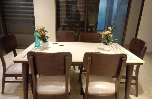 Khattalwada Hotel | Anant